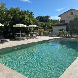 Gastronomic Country House CarloCarla, hotel em Monte San Pietrangeli