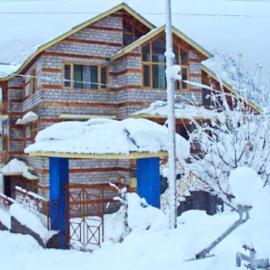 White villa Manali nr mall road