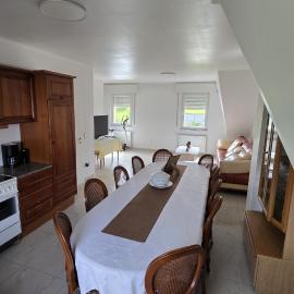 Bookly Apartments with 2 Rooms 1 Bathroom 1 Kitchen and Living room, hotel in Lorentzweiler