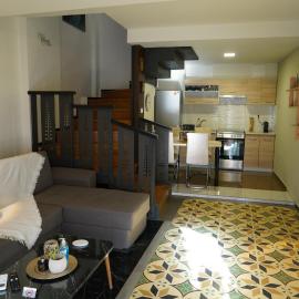 Karditsa's Loft House, hotel em Cardítsa