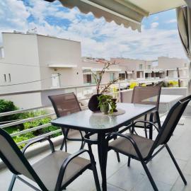 Nikos House Family Retreat with Large Terrace by Delta Hospitality