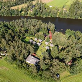 Kemp Pod Břízami, hotel in Kunžak