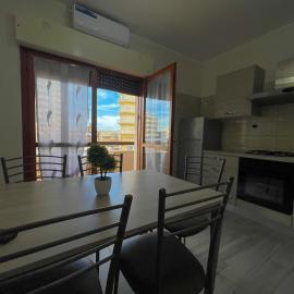 CAMI MARE BLU Apartment - Steps from the Sea 50mt & Train and Bus Station