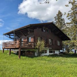 Chalet Les Bises, hotel a Courtelary