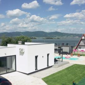 Danka Pool House, hotel u gradu Usije