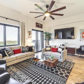 Sugartop Resort Condo: Grandfather Mountain Views!, hotel a Sugar Mountain