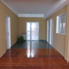 HABITACIONES y DEPARTAMENTO TERMINAL, hotel in Puerto Madryn
