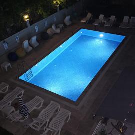 Turkuaz sitesi 2 odalı eşyalı ve havuzlu manzaralı kişi fiyatı değil oda fiyatı