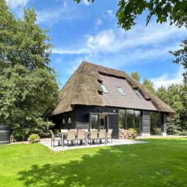 De Karkooi, hotel u gradu Rijsbergen