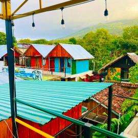 Lazy Crab Hostel, hotel sa Balgue