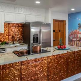 Western Themed Old Town Scottsdale Condo with King Bed and Community Pool, viešbutis mieste Skotsdeilis