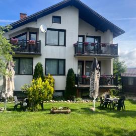 Guest House Raffe, hotelli kohteessa Dobrinishte