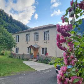 Napertskala Guesthouse, hotell i Utsera