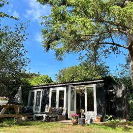 Lodge 'De Groene Parel', Hotel in Schoorl