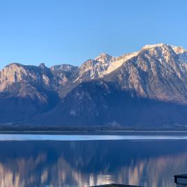 2 steps from Lake and Montreux Jazz Festival, hotell i Veytaux
