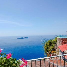 AMORE RENTALS - Villa Vanessa