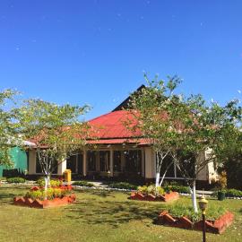 Golaghat Gymkhana, hotel sa Golāghāt
