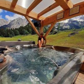 Chalet Inarpa - Appartements et Suites, hotel i La Clusaz