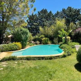 Gites le Pimayon, hotel in Manosque