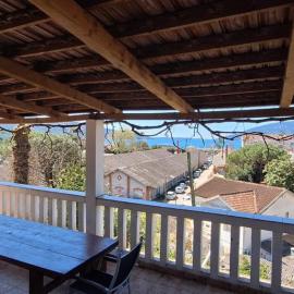 Seaview family house