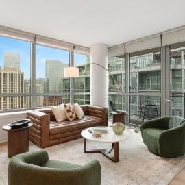 K2 Sky High Apartments with Stunning Chicago Views in West Loop
