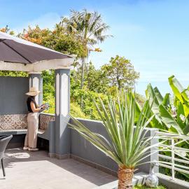 Casa da Fonte by YOUR KEY - 1st floor house, hotel in Ribeira Brava
