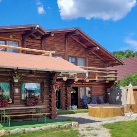 Pensiunea Casa Noah, hotel in Stațiunea Climaterică Sâmbăta