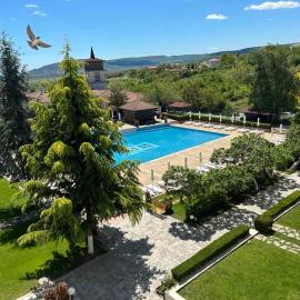 Harmony Hills Tomovi Apartament D42, מלון ברוגאצ'בו