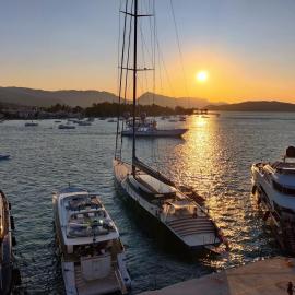 The Manessi City Boutique Hotel, hotel v destinácii Poros