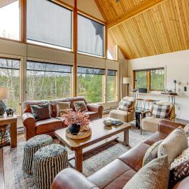 Dreamy Escape Btwn Winter Park & Lake Granby!, hotel v destinaci Tabernash
