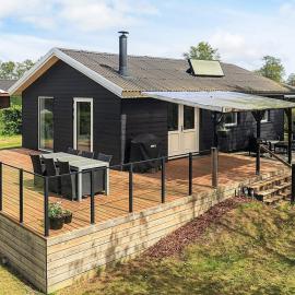 5 person holiday home in Hadsund, hotel din Hadsund
