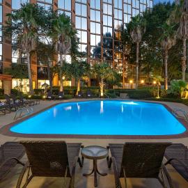 Sheraton Houston Brookhollow Hotel โรงแรมในฮูสตัน