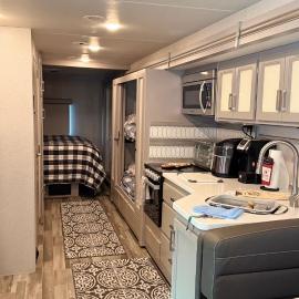 Private Cozy R/V , for your enjoyment, hotel din Tamiami