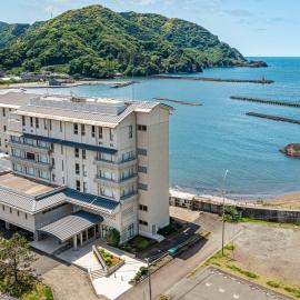 公共の宿伊豆まつざき荘, hotel v destinaci Matsuzaki