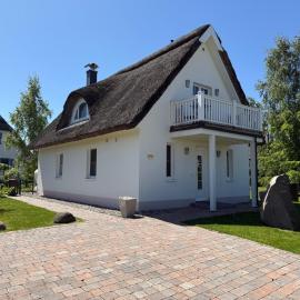 Reethaus Sonnenwiese, Haus am Meer mit eingezäuntem Garten, Hunde herzlich willkommen, khách sạn ở Glowe