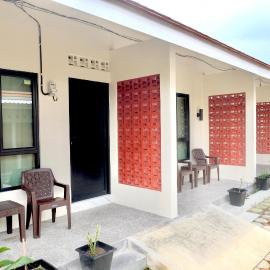 Anethos Living Tambakrejo Family Stay, hotel v destinaci Ngaglik