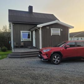 Shared & Affordable Rooms in Leknes, Hotel in Leknes