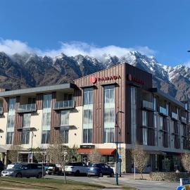 Ramada Hotel & Suites Remarkables Park Queenstown by Wyndham, hotel a Queenstown