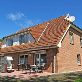 schöne 3-Raum-Ferienwohnung direkt im Nationalpark, hotel en Ummanz