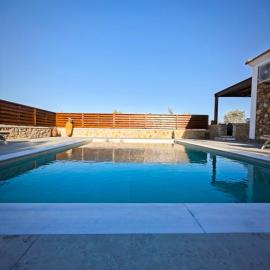 Mandilaria stone house