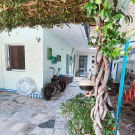 Kraken Apartment, hotel a Akrogiali