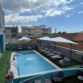STREET 90 Lux Aparts, hotell i Keramoti