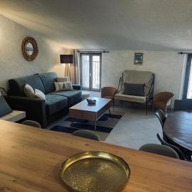Puntabe, hotel di Lama