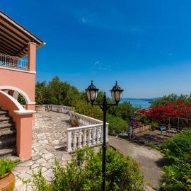 House Adela near Ipsos with amazing view!