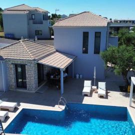 Villa Zante Avia, hotel u gradu 'Plános'