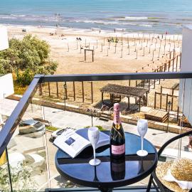 Riviera in Infinity Pool & Spa Resort