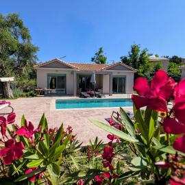 Eora Bungalows