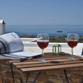 Crystal View, hotel in Triandáros
