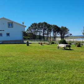 Apartamento Playa De Lariño, hotel in Gándara