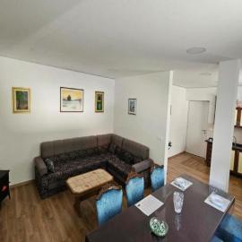 Apartment Gracac - Two Bedroom Apartment with Terrace